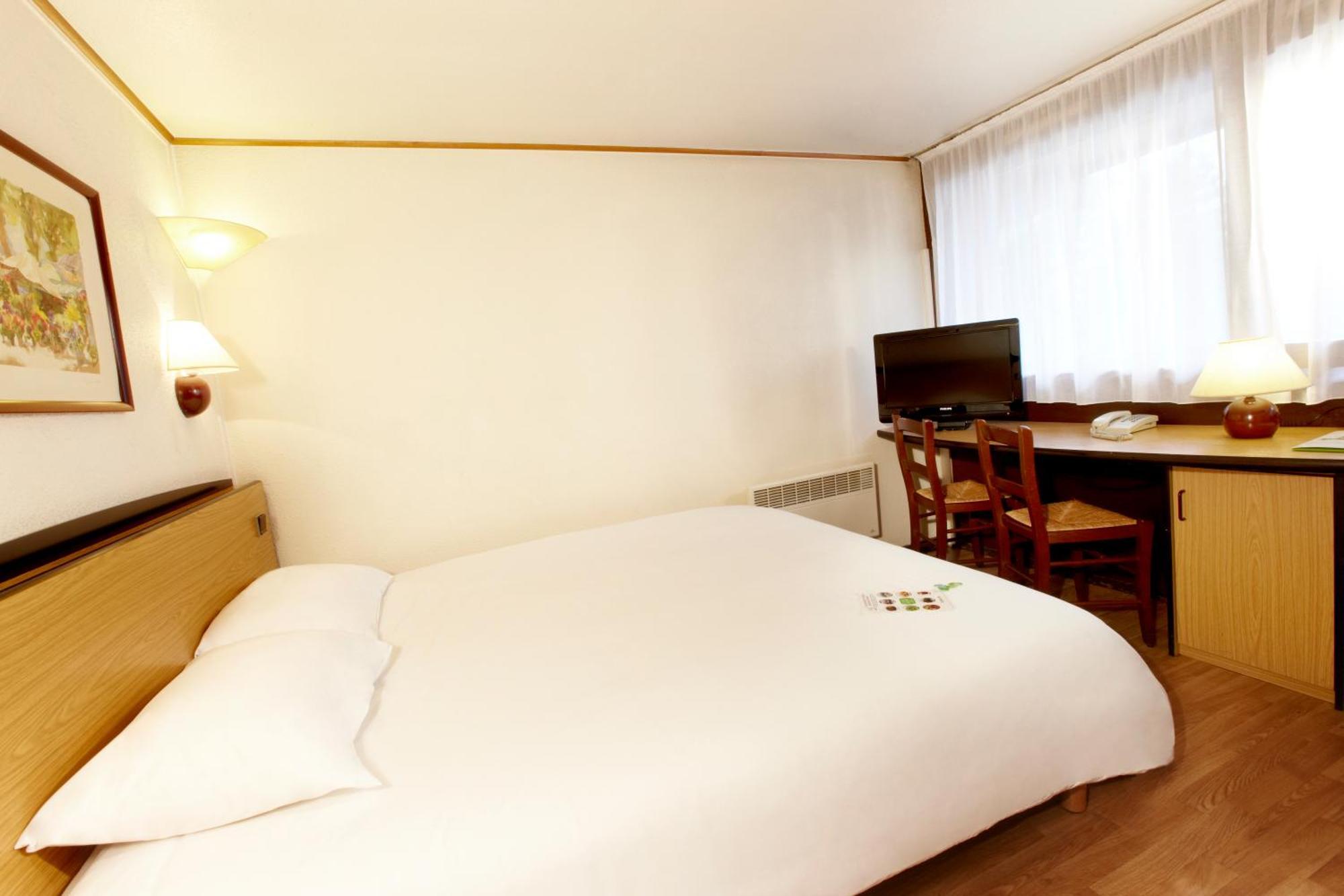 Hotel Campanile Marmande Habitación foto